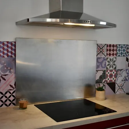 בית נופש Au Coeur Du Marais,le Leonin *