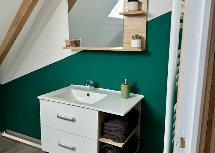 Au Cœur Du Marais,le Léonin *